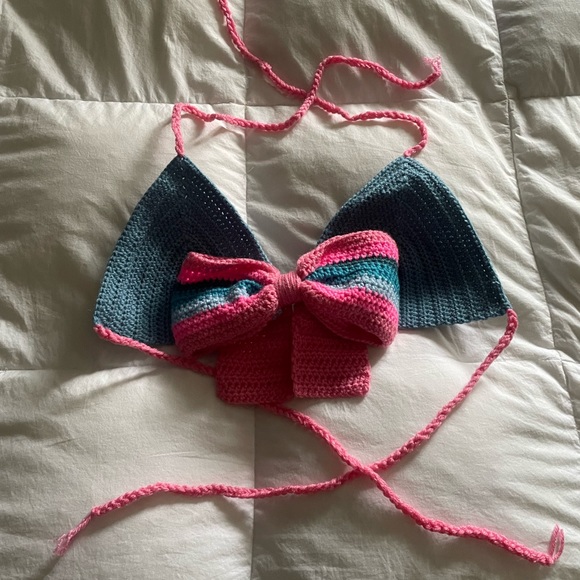 Crochet bikini top - Picture 3 of 3
